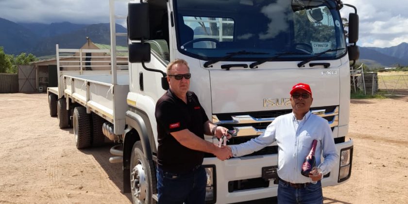 Delivery of Mr Andre Cloete’s truck at Klein Elzejacht farm in Greyton